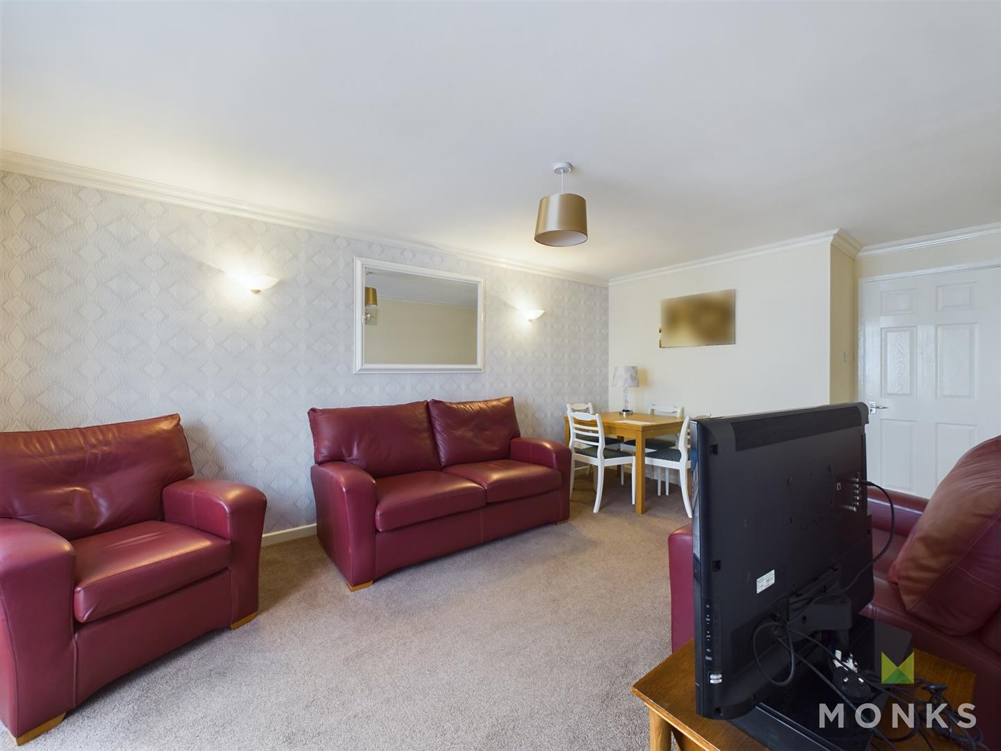 6 Heather Bank, Oswestry, SY11 3PT For Sale